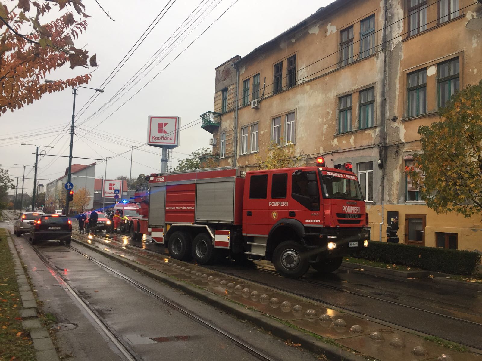 UPDATE: Un bărbat din Timișoara a incendiat casa fostei soții în timp ce femeia era la cumpărături. Bărbatul a fost reținut