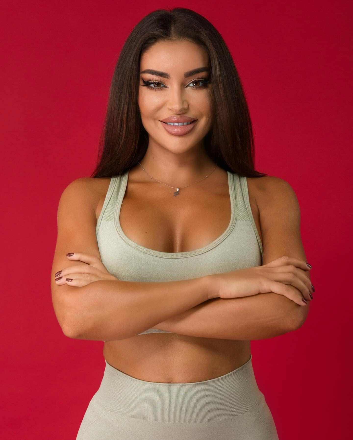 Elena Ionescu a plecat de la Survivor All Stars. Cum a fost pozată în aeroport, în drumul spre România