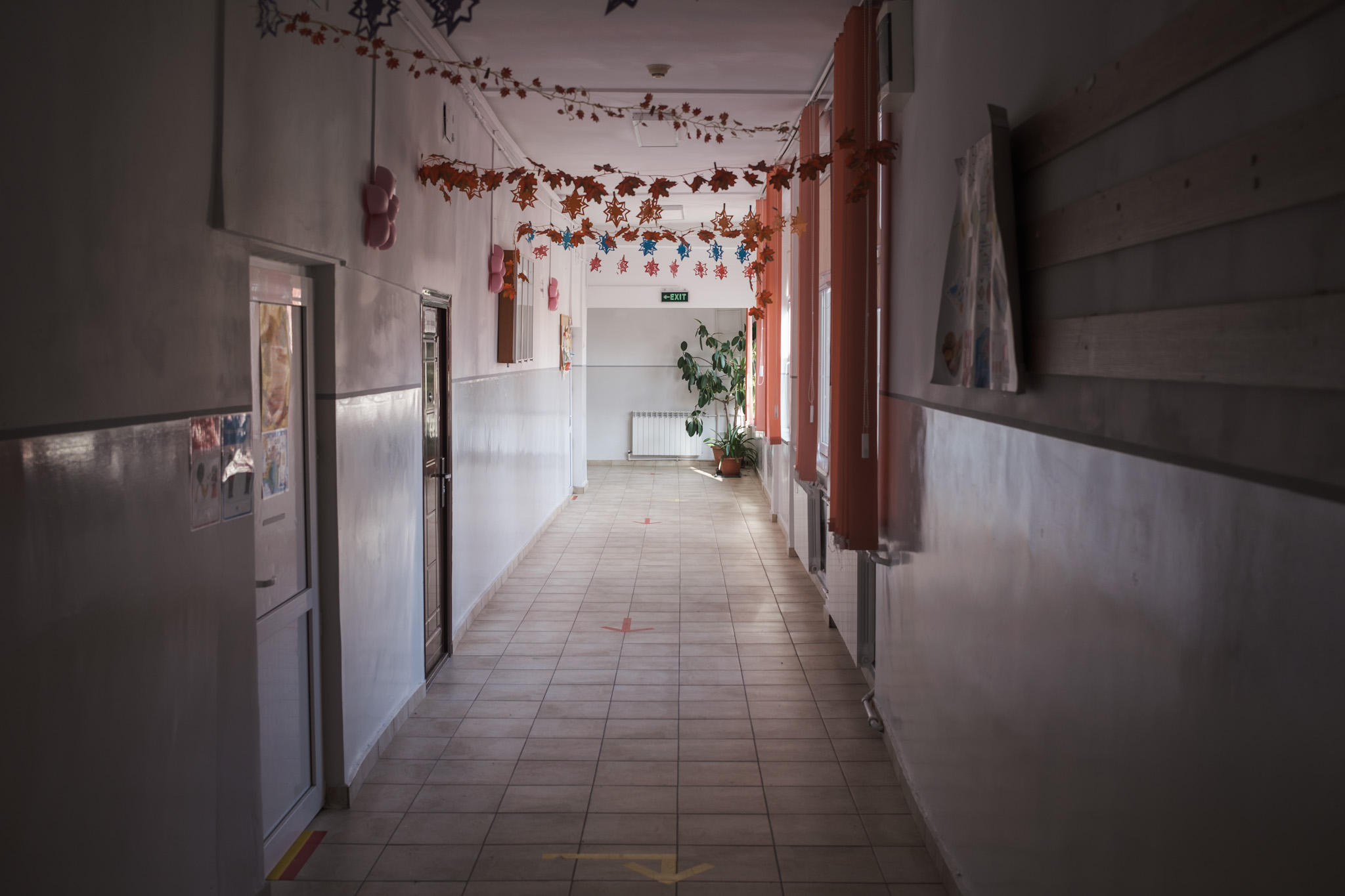 REPORTAJ de Moș Nicolae. Dorința de sărbători a unei fete de 14 ani din București, care are grijă de mama ei nevăzătoare