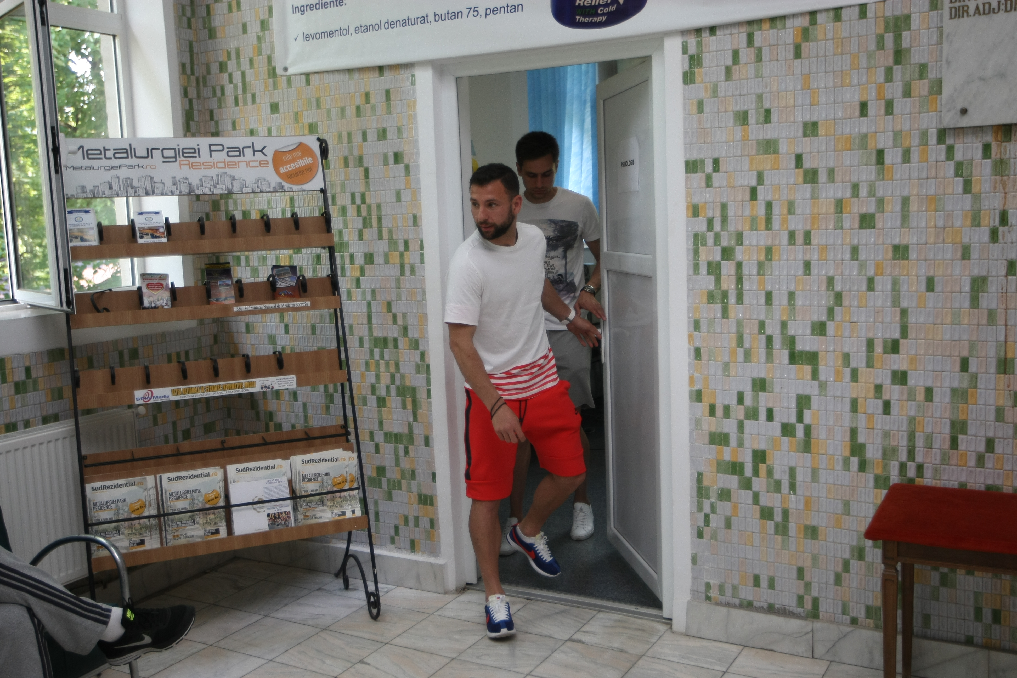 Euro 2016. Tricolorii au efectuat vizita medicală la INMS şi aşteaptă ca selecţionerul să anunţe lotul de 23 pentru turneul final GALERIE FOTO