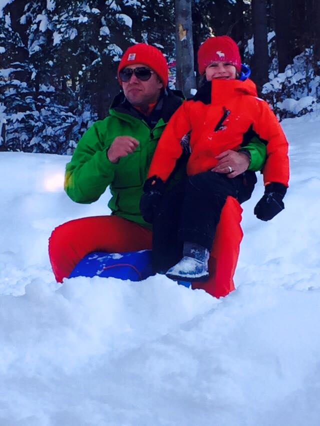Reghecampf a dat în mintea copiilor: s-a distrat la săniuş / GALERIE FOTO