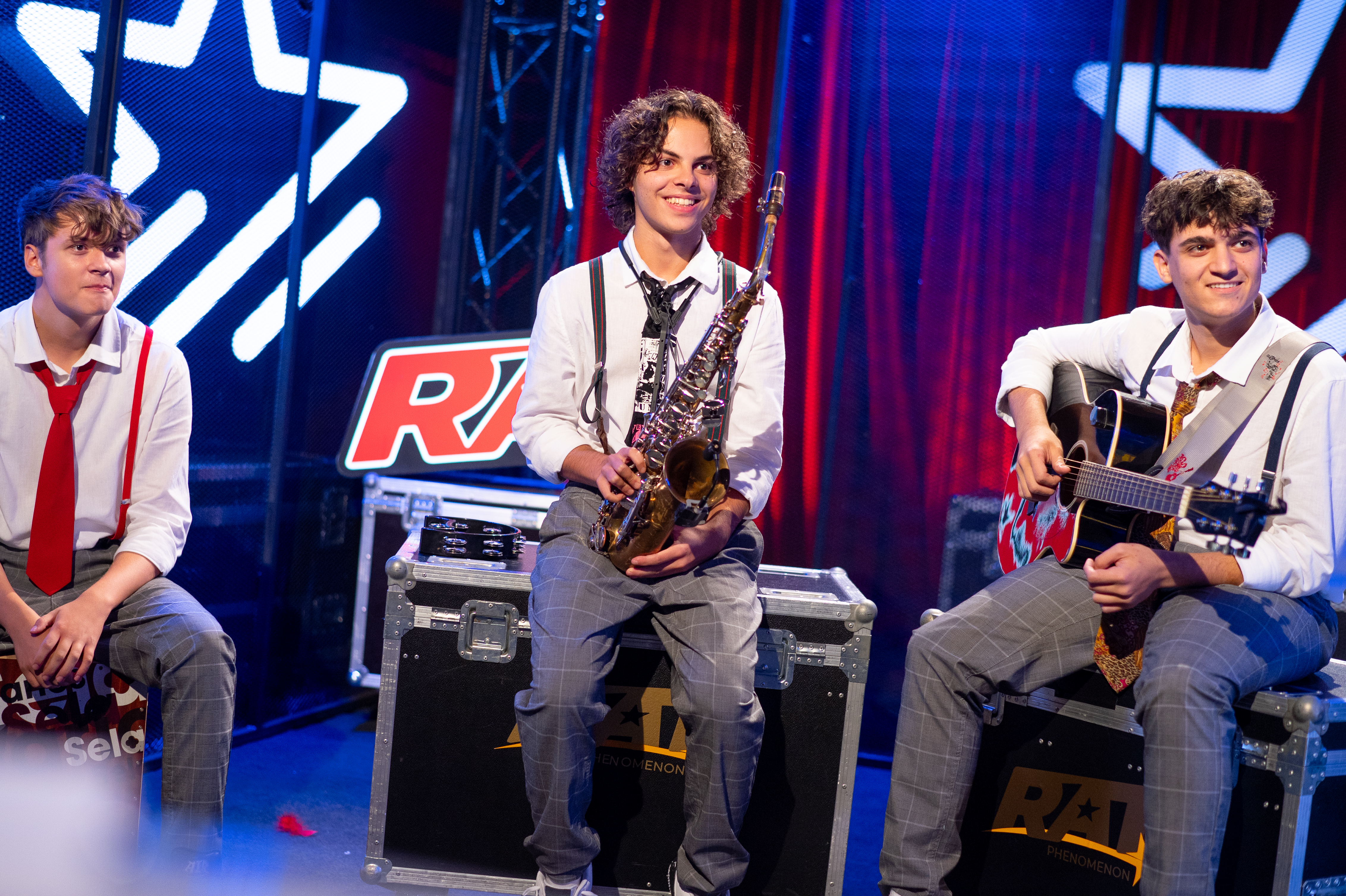 Povestea trupei Acoustic Boyz de la „Românii au talent”. Au cântat pe stradă și au devenit virali după un clip filmat în baie
