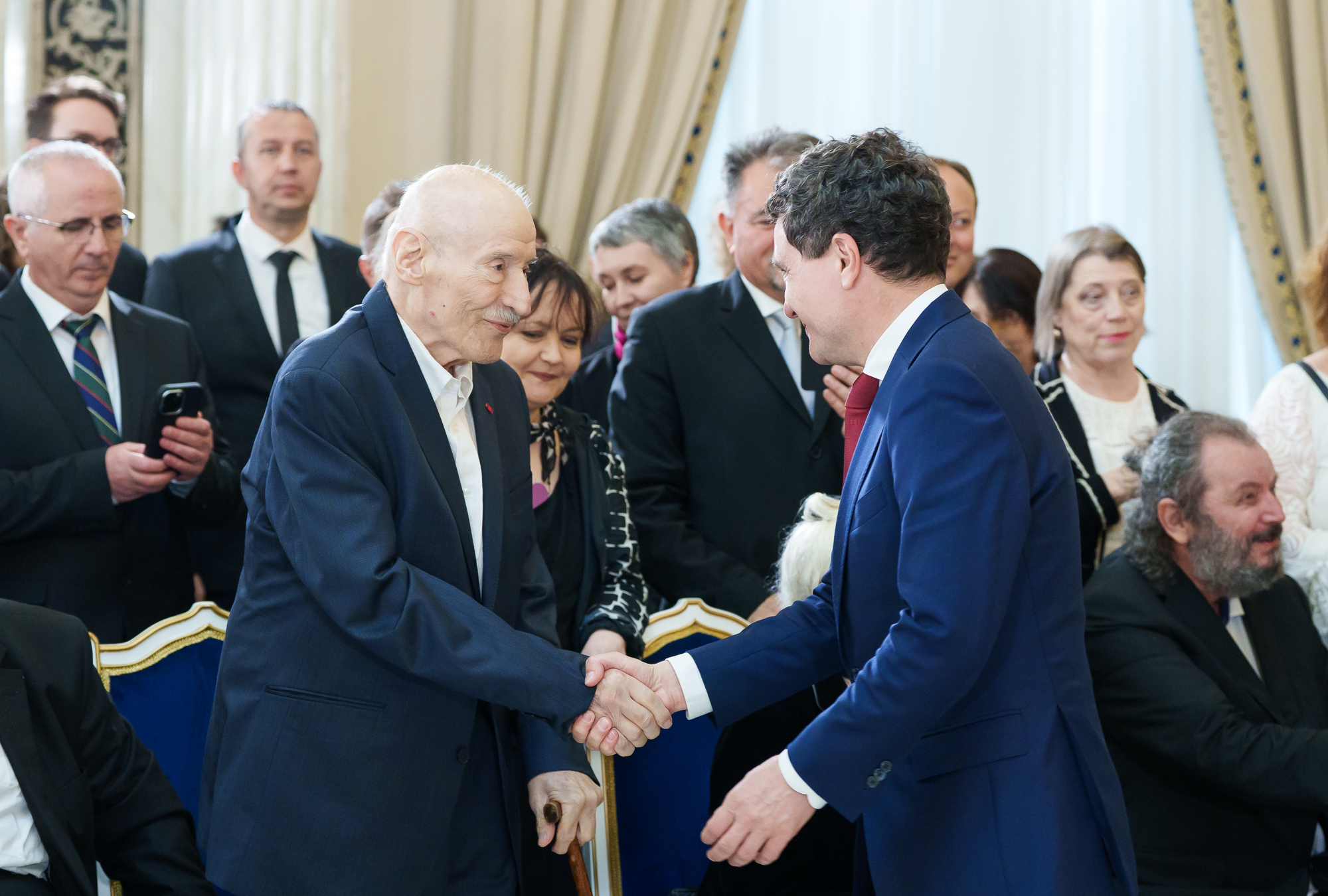 Victor Rebengiuc și Mariana Mihuț, invitați de onoare la ceremonia de învestire a președintelui Nicușor Dan