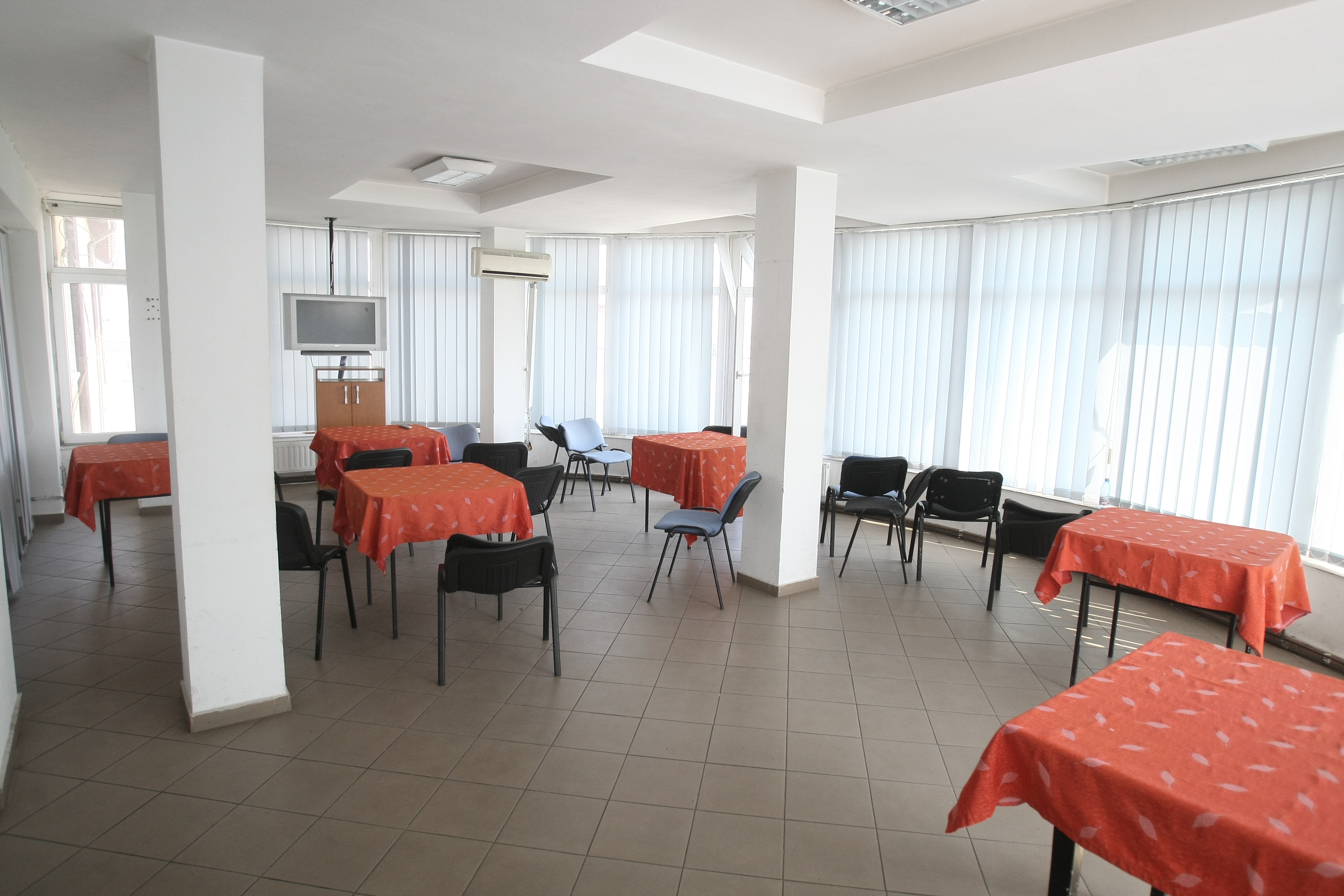 Povestea lui Nicușor Stanciu. A făcut naveta cu ”rechini”, a fost Mister Boboc, la 16 ani era să-și piardă piciorul
