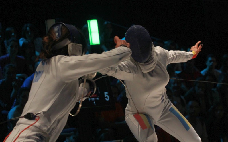 Simona Pop și Tibi Dolniceanu sunt campionii României la spadă, respectiv la sabie / FOTO