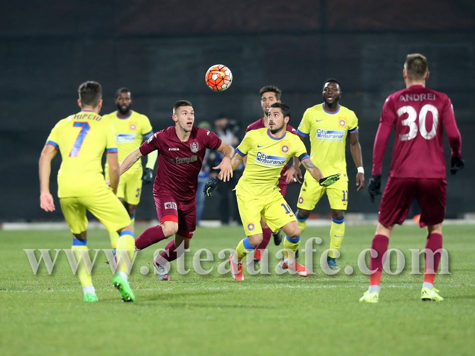 Liga I, etapa a 16-a: CFR Cluj - Steaua 2-0. ^Vitor Bruno a marcat la prima acţiune importantă meciului. Păun a mărit avantajul. Bucureştenii au făcut figuraţie pe teren. N-au avut nici o ocazie!