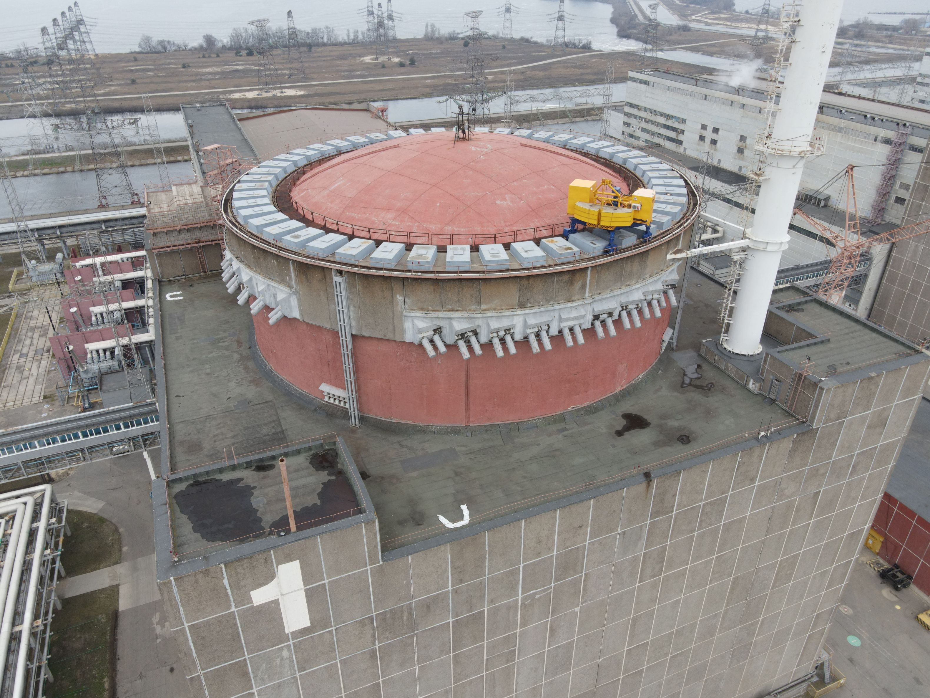 Rusia va deconecta cea mai mare centrală nucleară din Europa de la sistemul energetic ucrainean. „Dezastrul de la Cernobîl se poate repeta”