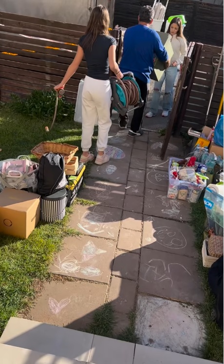 Imagini din casa în care Mihai Petre și soția Elwira au locuit 14 ani. Reacția vecinilor când s-au mutat: „Ați lăsat un mare gol”