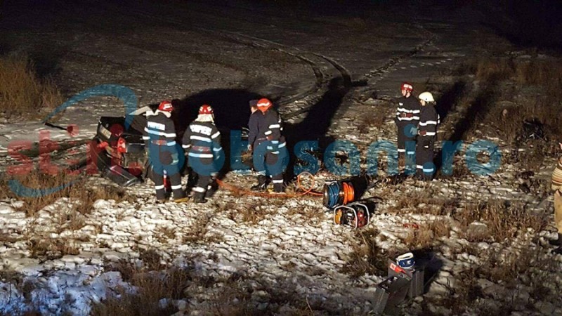 Sfârșit înfiorător pentru un tânăr din Botoșani. A murit, după ce a zburat cu mașina sub un pod