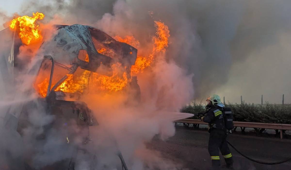 Opt oameni au murit în 40 de minute, în două accidente diferite în Ungaria, cu un camion și un microbuz cu numere de Republica Moldova