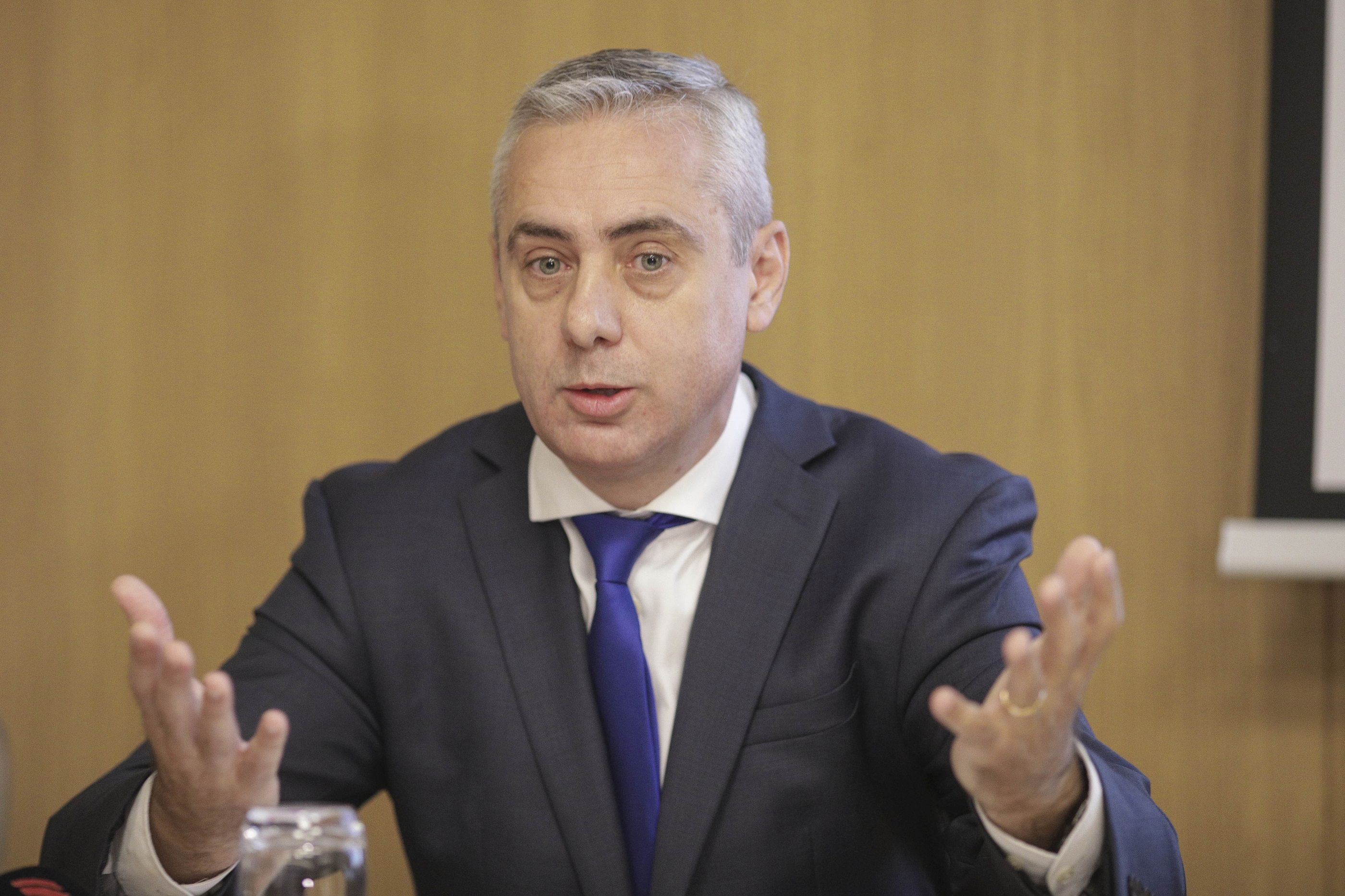 (P) APMGR şi PRIMER acuză autorităţile că ignoră dispariţia medicamentelor ieftine şi contribuie la distrugerea industriei locale producătoare de medicamente generice