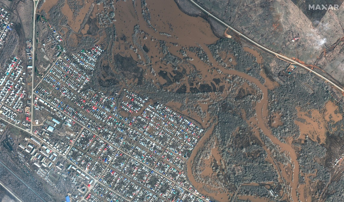 Cum arată regiunea rusă Orenburg, după cele mai mari inundații din ultimii 80 de ani. Imagini din satelit