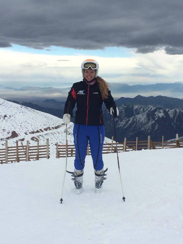 Lăsată de francezi să reprezinte România la JO 2014, schioarea Ania Caill se pregătește de Mondiale. Fascinată de viteză!