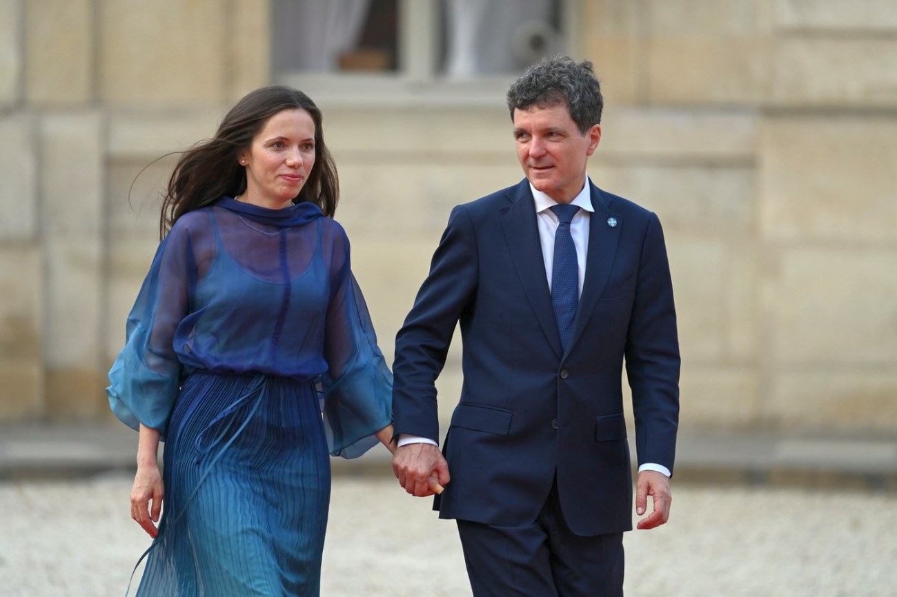 Preşedintele Nicuşor Dan şi-a vizitat rudele, după ce a fost la slujba de la Mănăstirea Dejani, de lângă Făgăraş