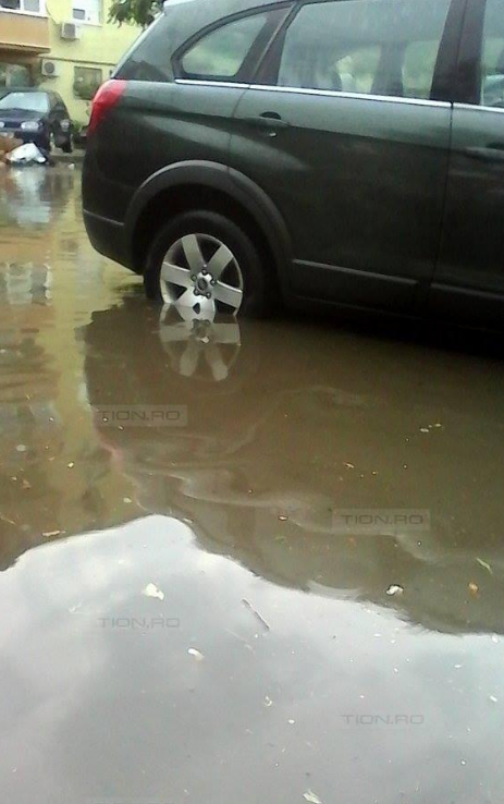 FOTO/VIDEO | Timișoara, paralizată de o furtună de câteva minute