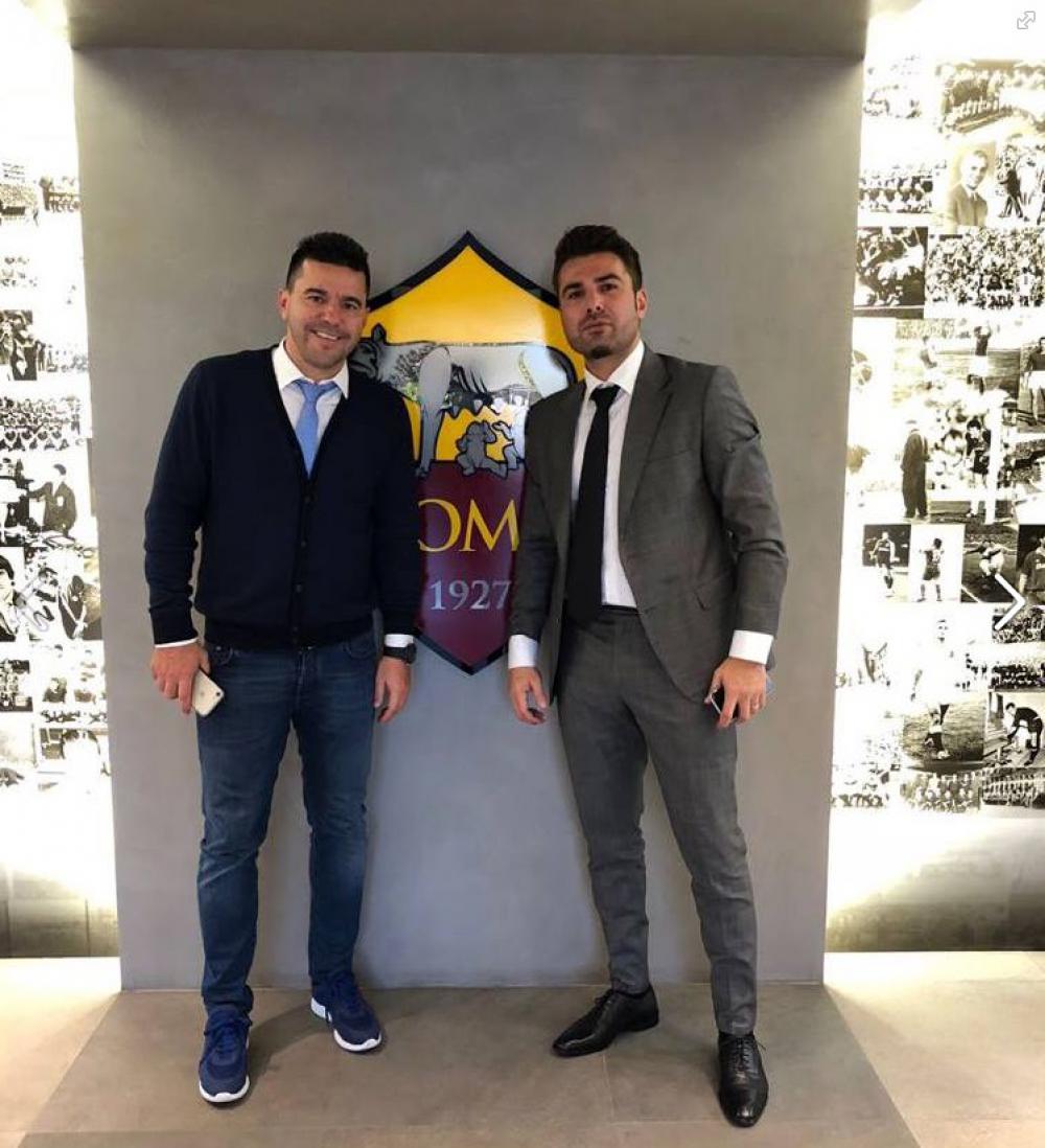 Cosmin Contra și Adrian Mutu, la AS Roma. Cei doi s-au fotografiat cu Totti și cu Deco și au vorbit cu Radu Ștefan și cu Vlad Chiricheș / FOTO