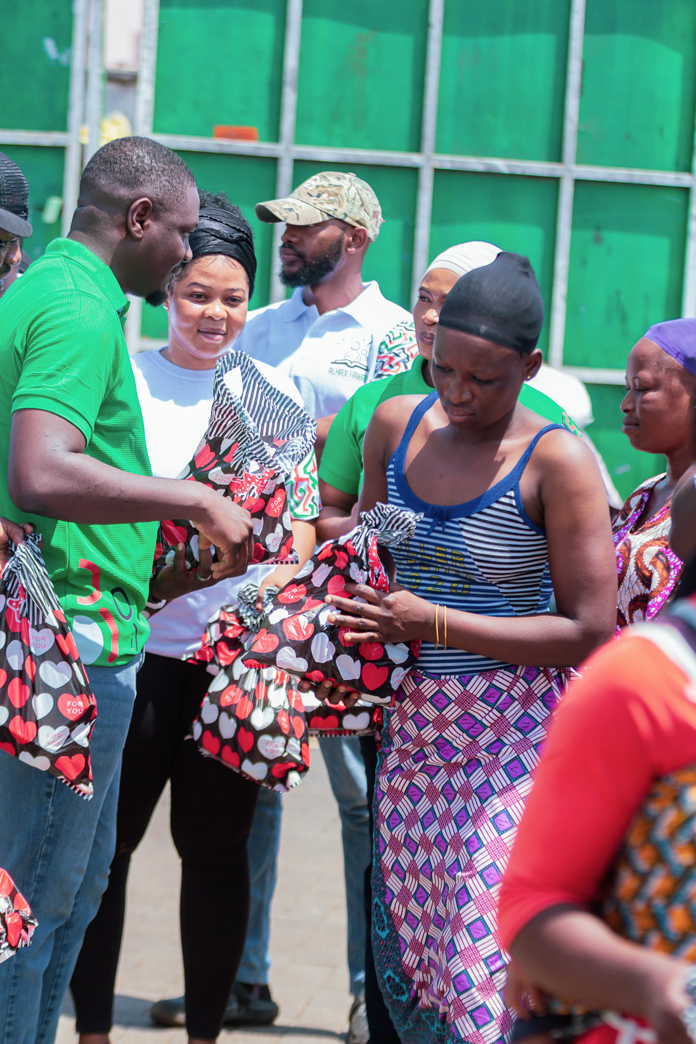 Alhaji Fawan Foundation spreads love and joy to kayayei sisters during Eid