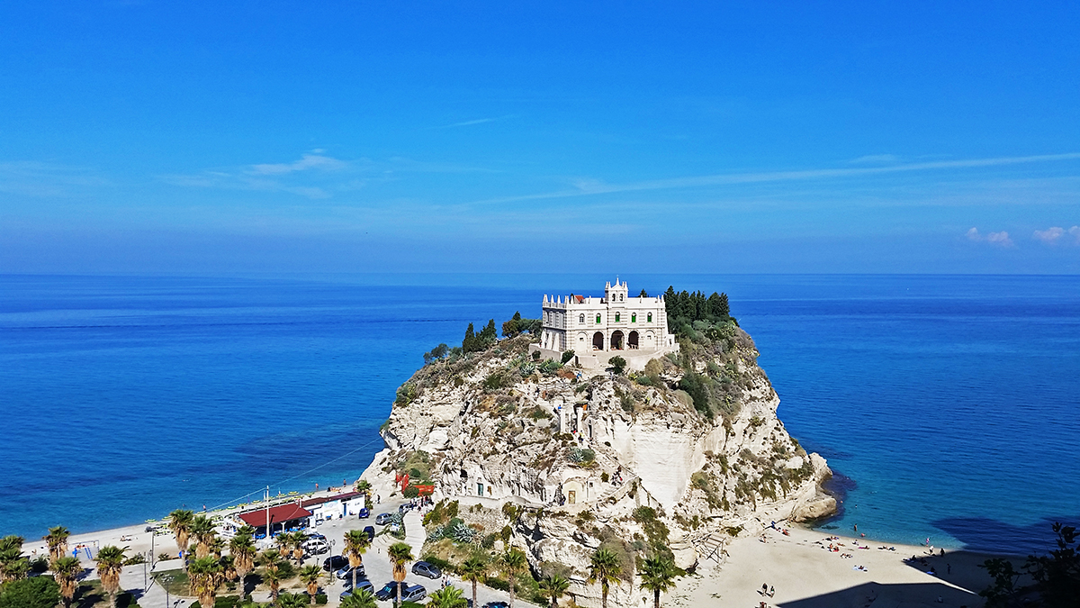 Calabria, dincolo de mafie. Locurile de poveste și plajele spectaculoase care mărginesc două mări