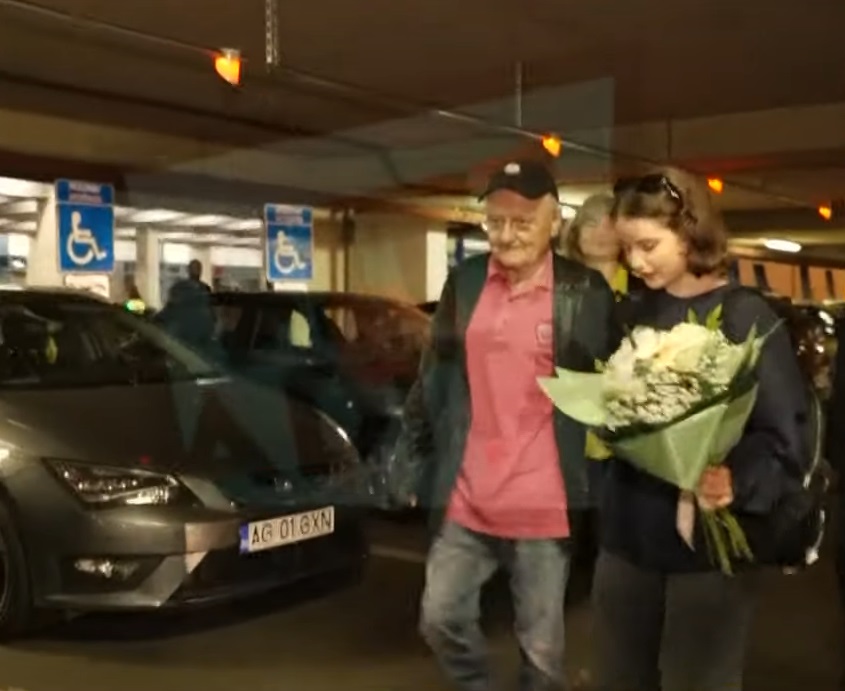 Reacția lui Teo Trandafir când a văzut-o pe Irina Columbeanu în România: „Cât e de frumoasă și de dulce, și fără buze, și fără gene”