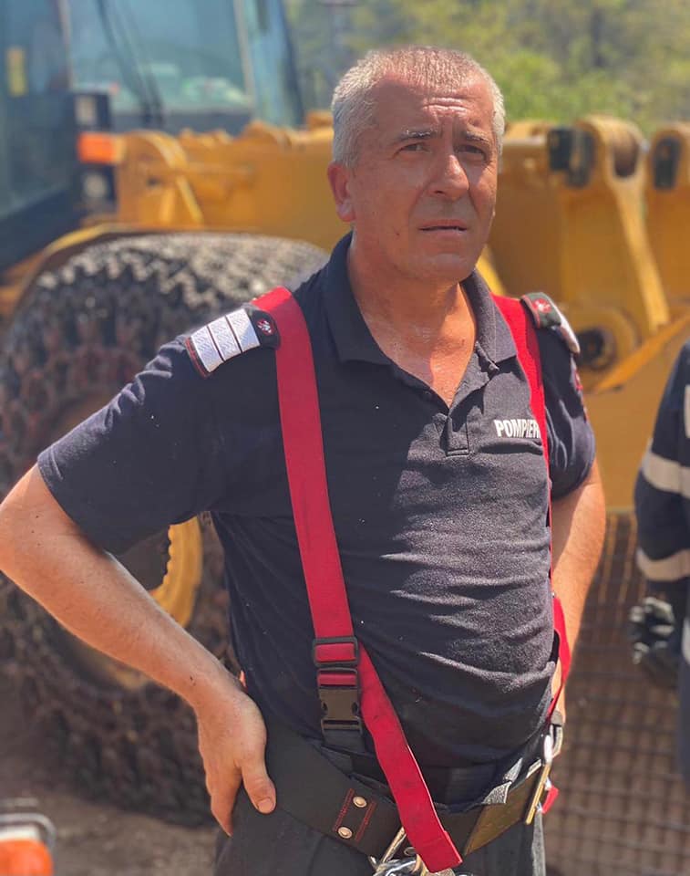 Cine sunt pompierii români trimiși să stingă incendiile din Grecia. „Au plecat să ajute, au plecat să salveze”