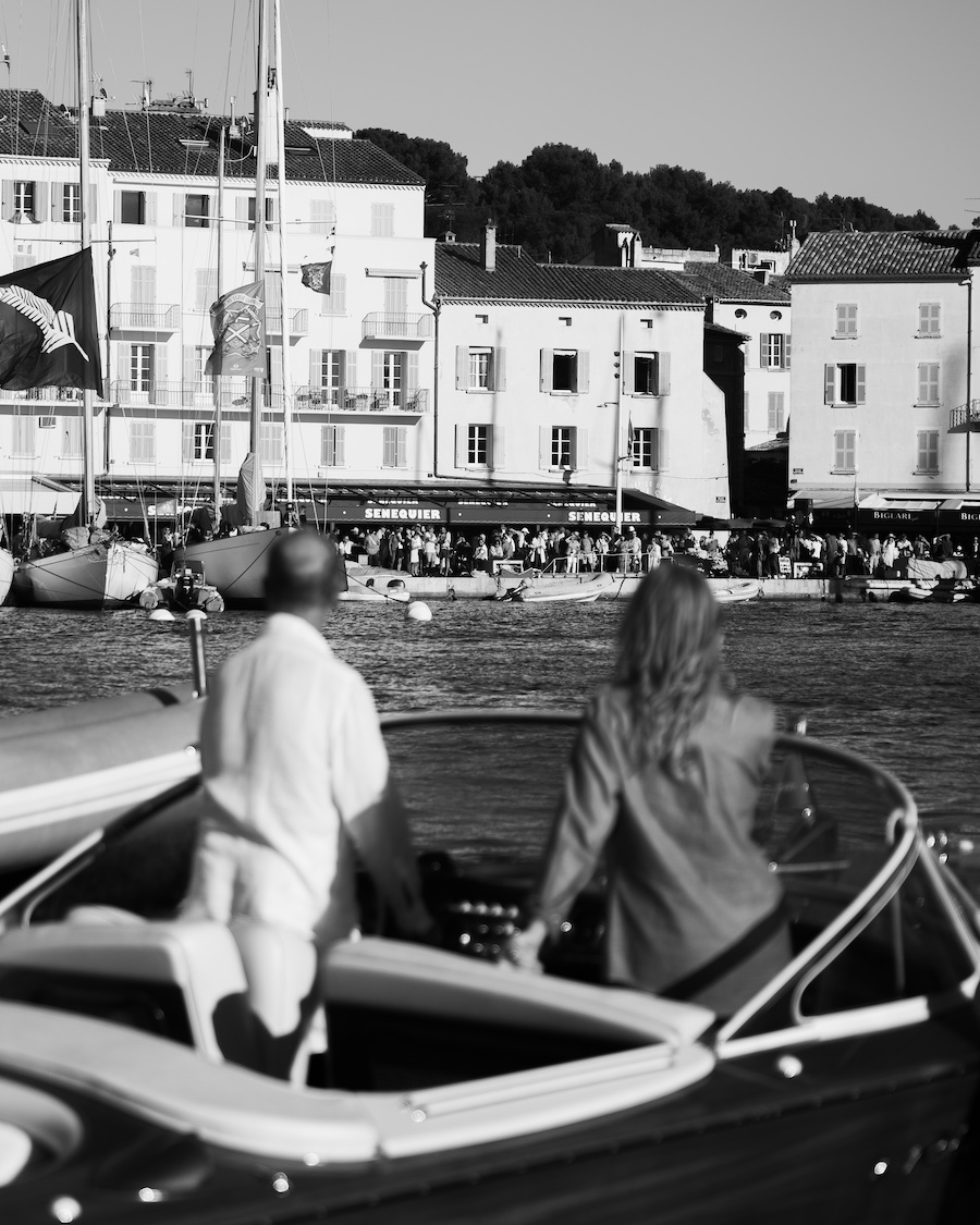 Cât costă să mănânci la restaurantul din Saint-Tropez preferat de Brigitte Bardot, De Funes, Armani sau Pablo Picasso. Între „jecmăneală” și „cea mai frumoasă terasă din lume”