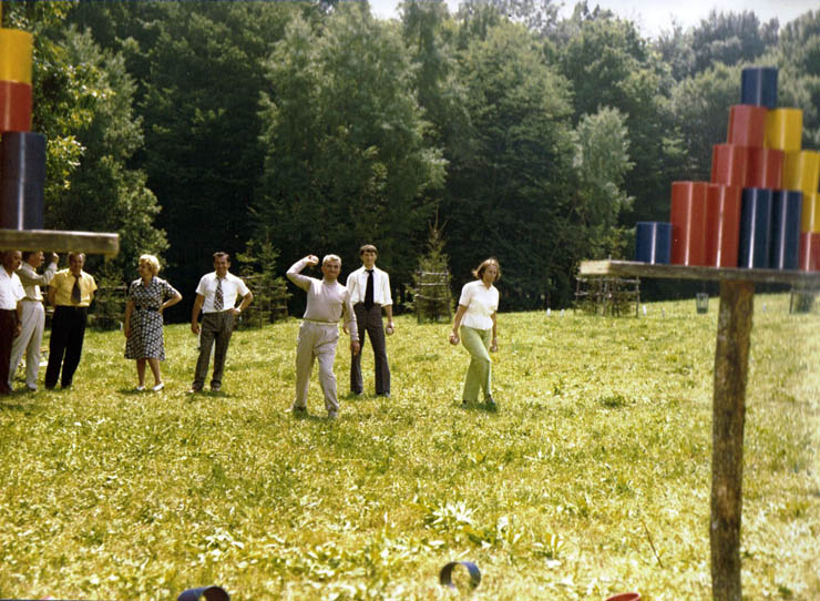 Ion Iliescu, în vacanță alături de Nicolae Ceaușescu. Imagini nemaivăzute, păstrate în arhivă | GALERIE FOTO