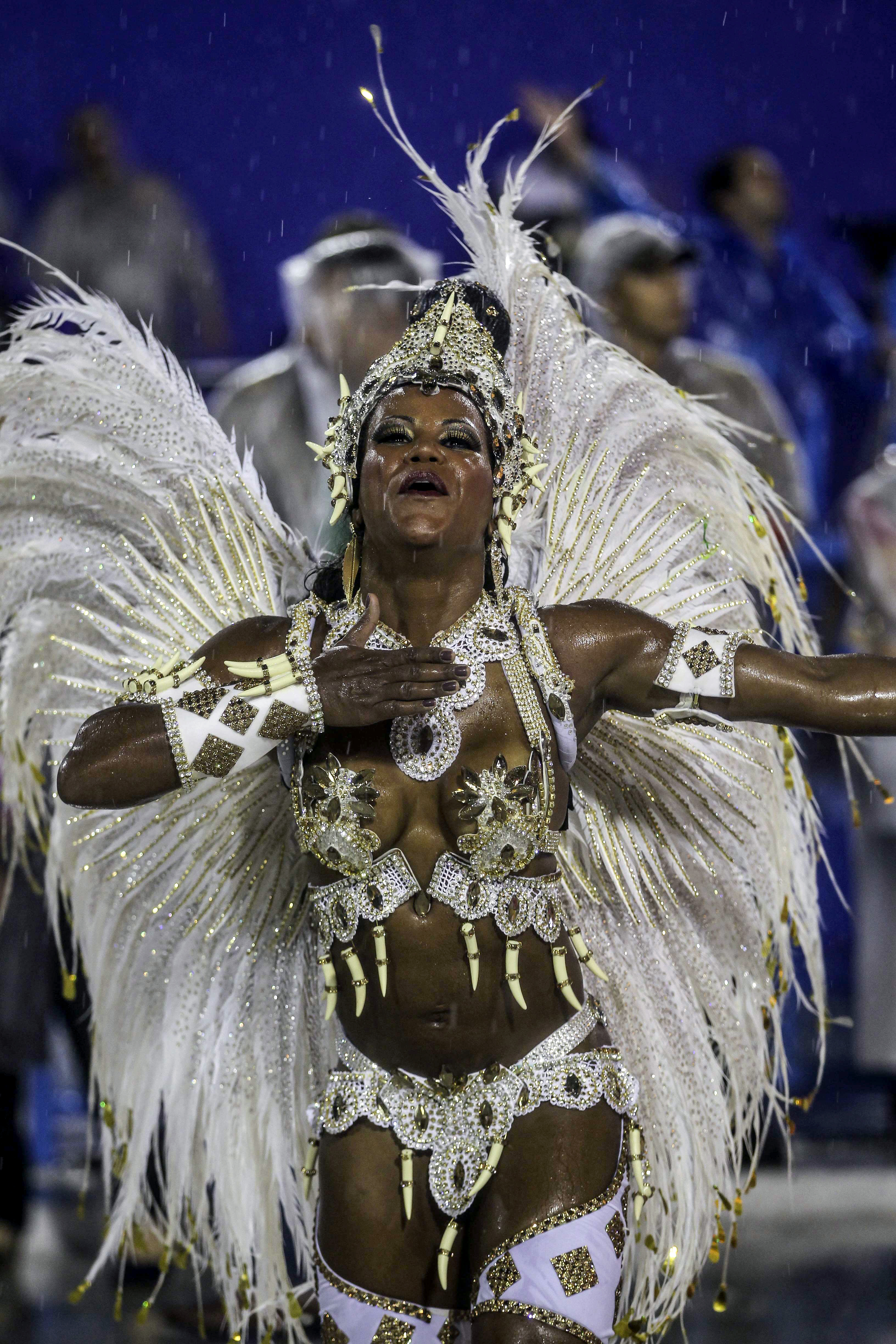 Rafa Nadal a fost la carnaval, fetele l-au băgat ”în spital” / GALERIE FOTO INCENDIARĂ