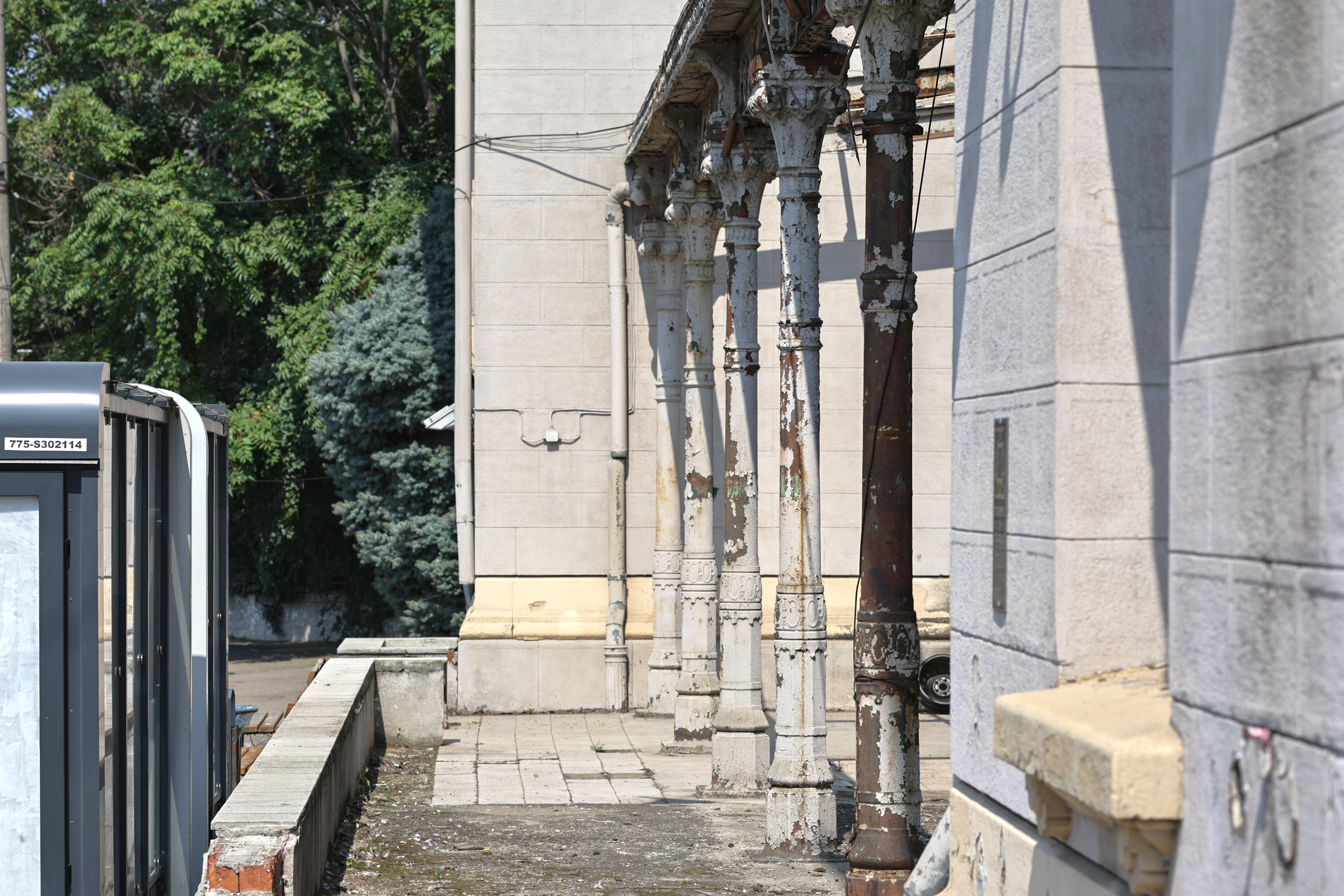 Gara-fantomă din București: dezastru total, cinci trenuri vin și pleacă, iar călătorii așteaptă micii calzi „La pierde tren”