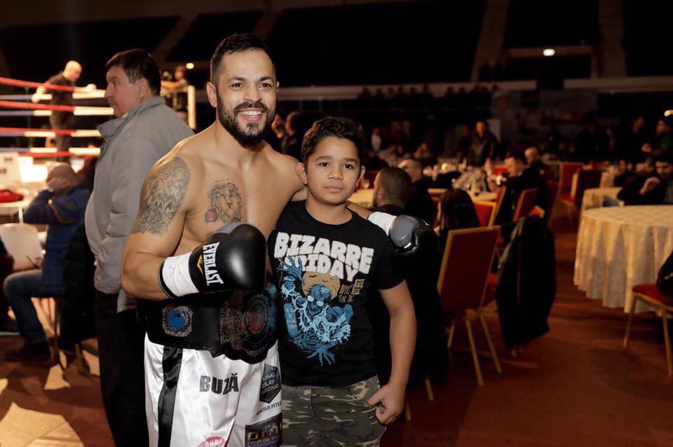 Spaima „spartanilor”, antrenorul orfanilor. Boxerul Robert Cristea pregătește copiii de la centrul de plasament din Periș: „Simt că mă identific cu ei”