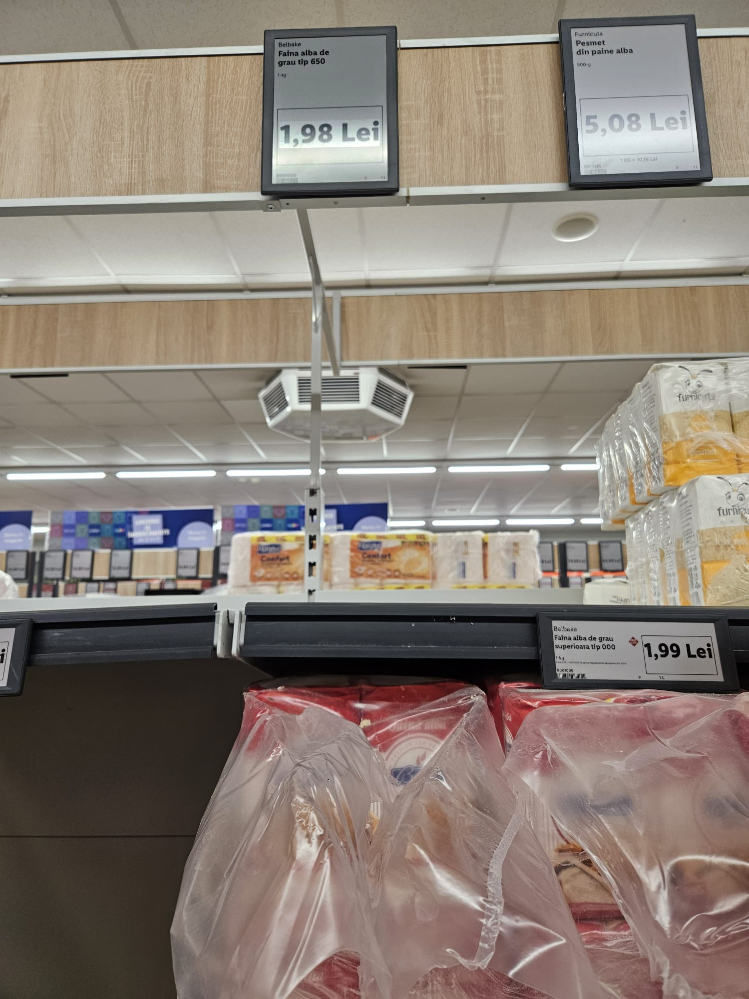 Experiment Libertatea. Cum sunt preţurile la alimente în Bulgaria faţă de România, în pieţe şi la hipermarket. Marile surprize de la raft