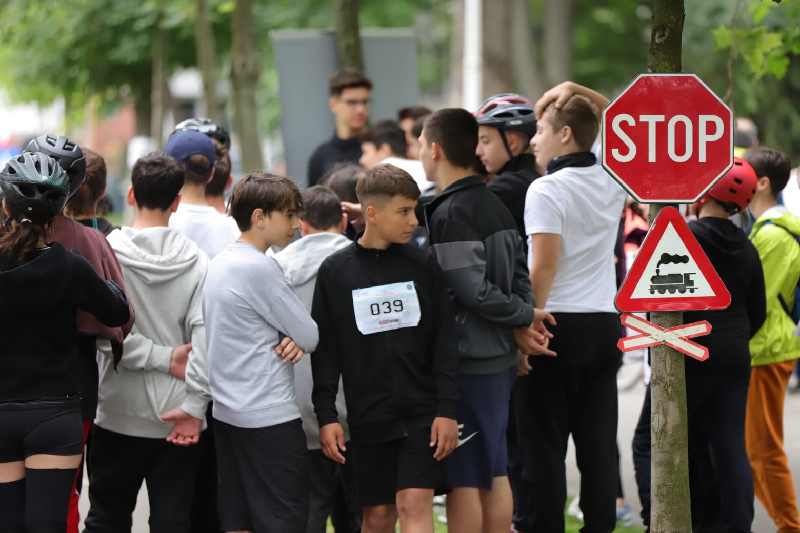 Concurs de educație rutieră pentru copiii de gimnaziu din București. Elevii, învățați să aibă un comportament responsabil pe stradă | VIDEO