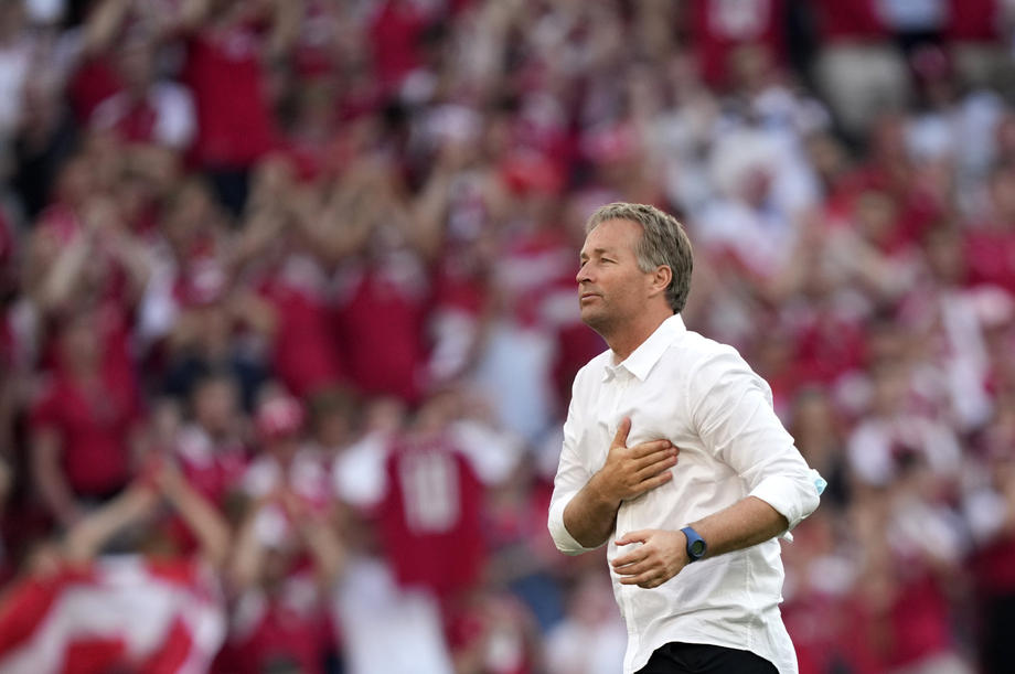 Momente emoționate la Copenhaga. Meciul Danemarca - Belgia, centrat pe susținerea lui Eriksen