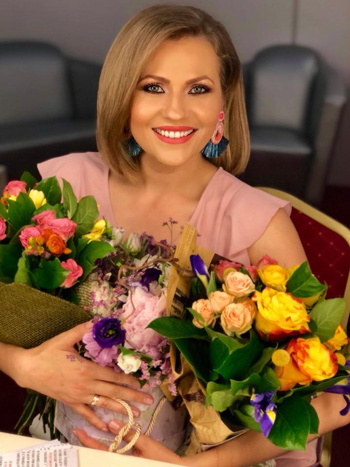 Mirela Vaida a rămas fără pagina de Facebook. "Îmi cer scuze dacă am ofensat pe cineva cu poza nud"