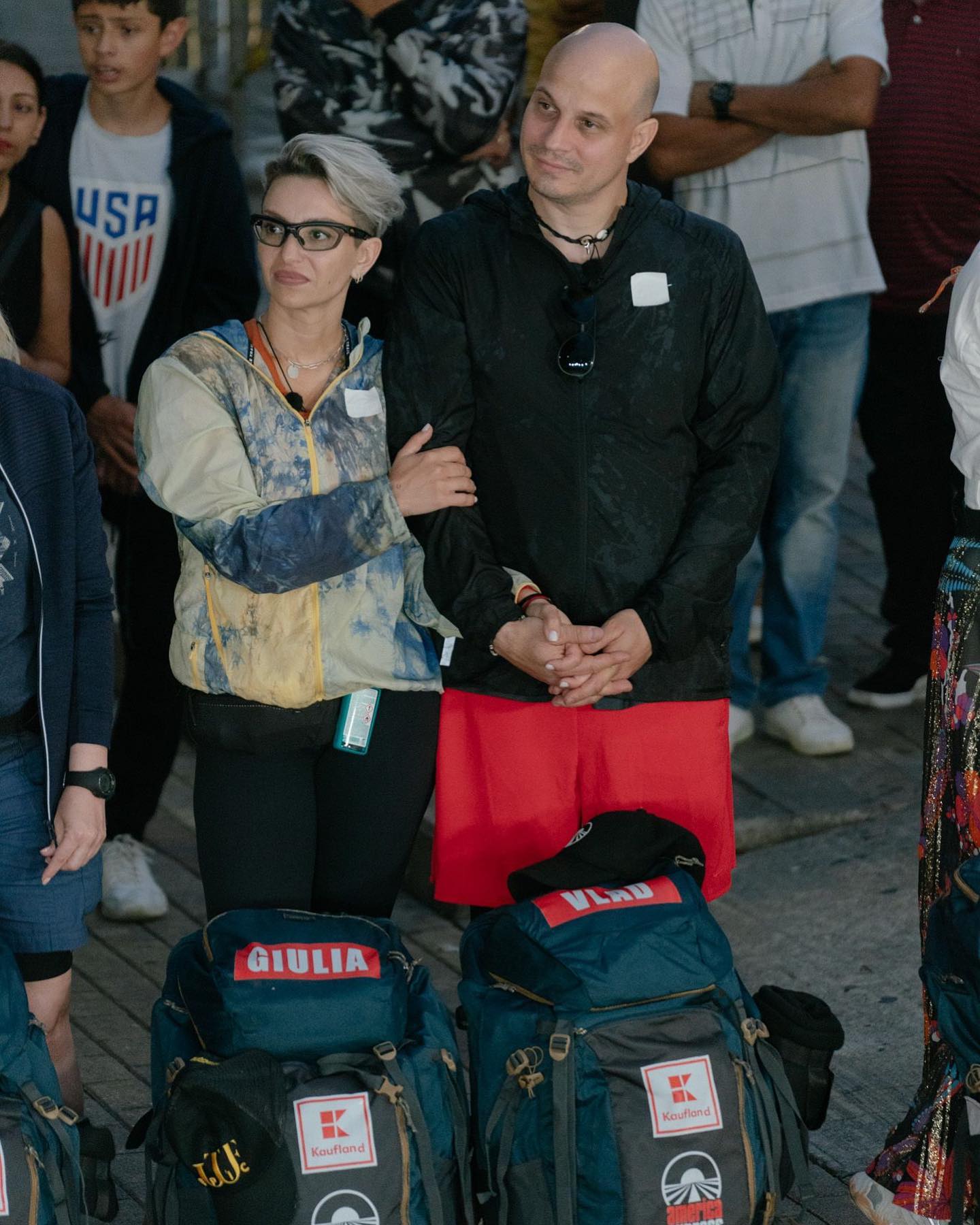 Imagini din casa în care locuiesc Giulia Anghelescu și Vlad Huidu. Au renovat-o de Crăciun: „Am schimbat parchetul în living, am schimbat o baie”