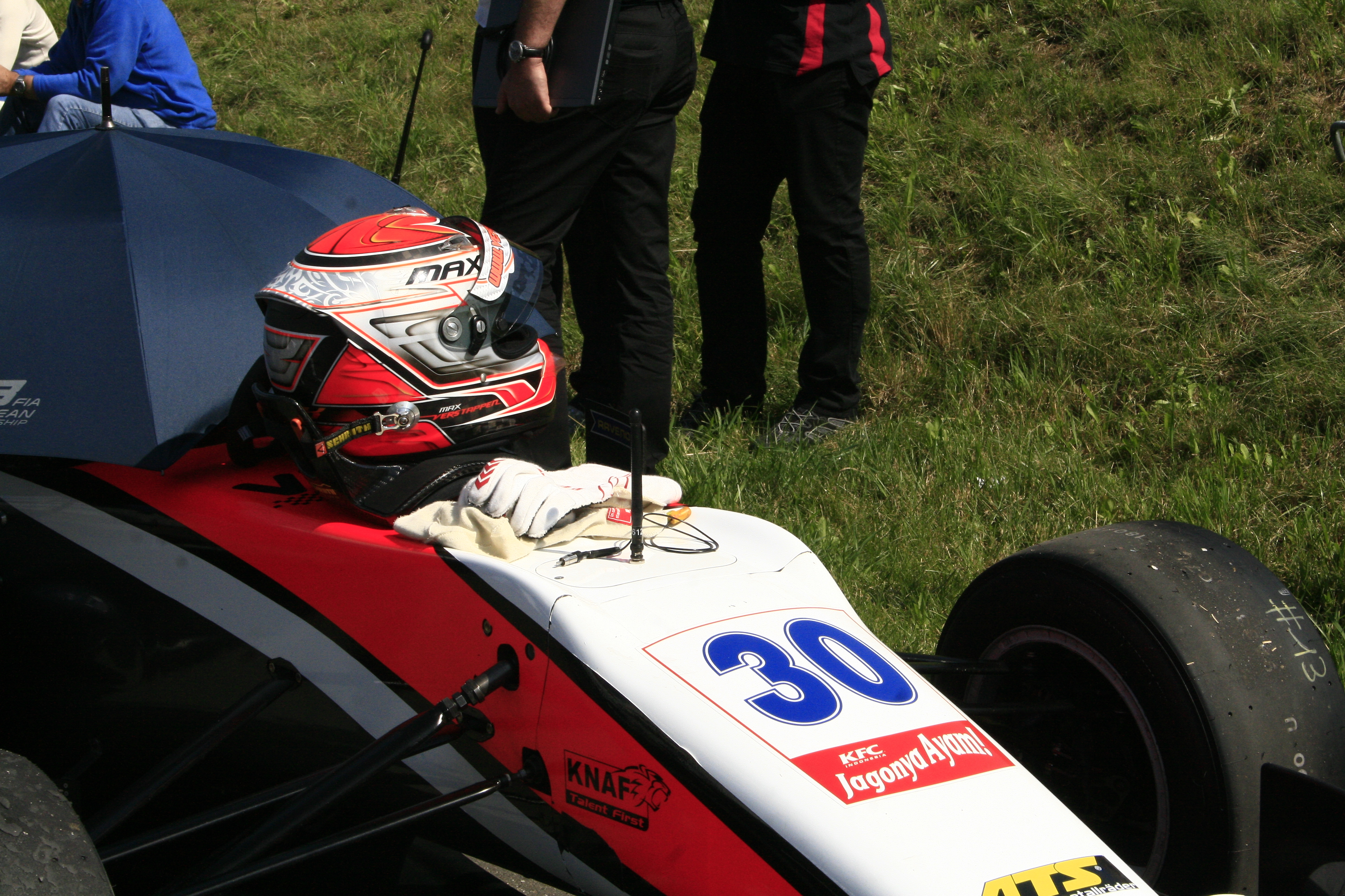 FOTO & VIDEO / Interviu cu Max Verstappen (F3)