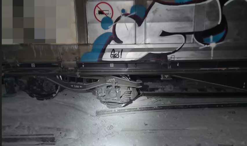 Un marfar a deraiat în tunelul Gotthard din Elveția. Traficul feroviar, restricționat până pe 16 august