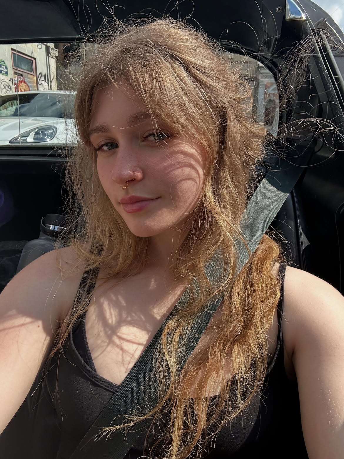 Sofia, fiica Danei Nălbaru și a lui Dragoș Bucur, implicată într-un accident cu rulota în drum spre Electric Castle. A apărut în lacrimi pe internet: „Am intrat într-un pod”