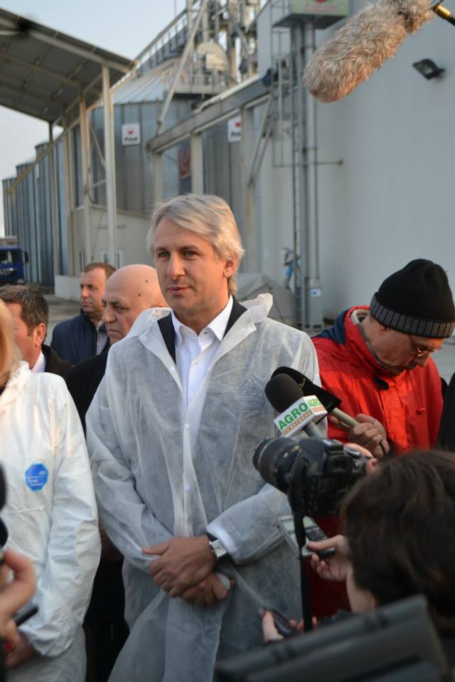 Atunci și acum: Eugen Teodorovici, ministrul care se ocupă de finanțele țării, dar are cinci credite la bănci, de aproape 800.000 de euro