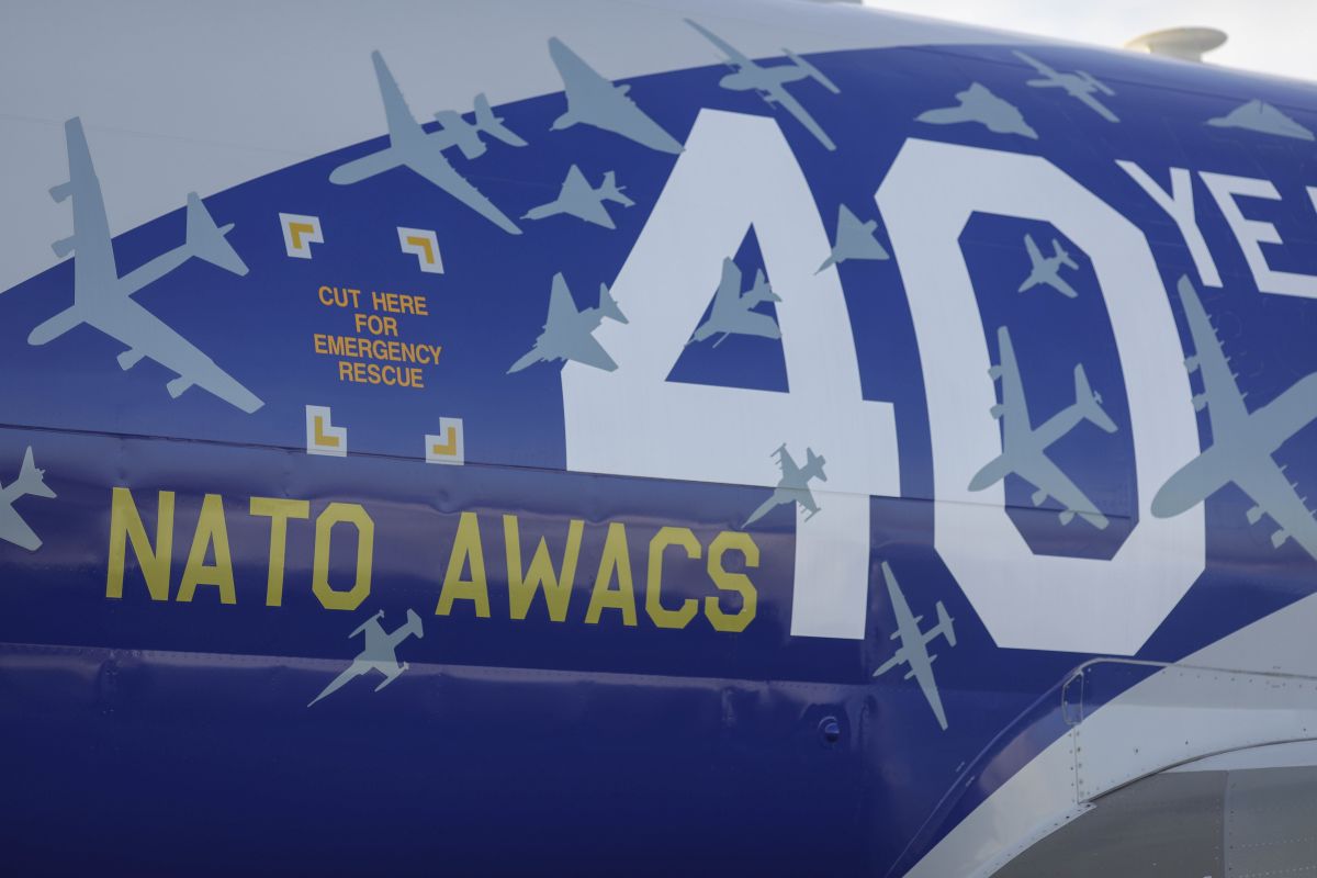 Avioanele NATO de supraveghere din Germania au aterizat pe Otopeni. Ce misiuni vor îndeplini