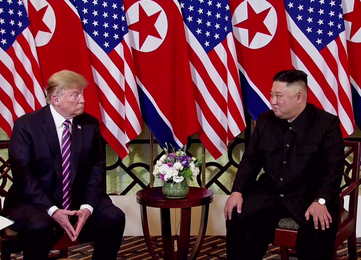Donald Trump și Kim Jong-un s-au întâlnit la Hanoi. Mesajul președintelui american pentru omologul nord-coreean