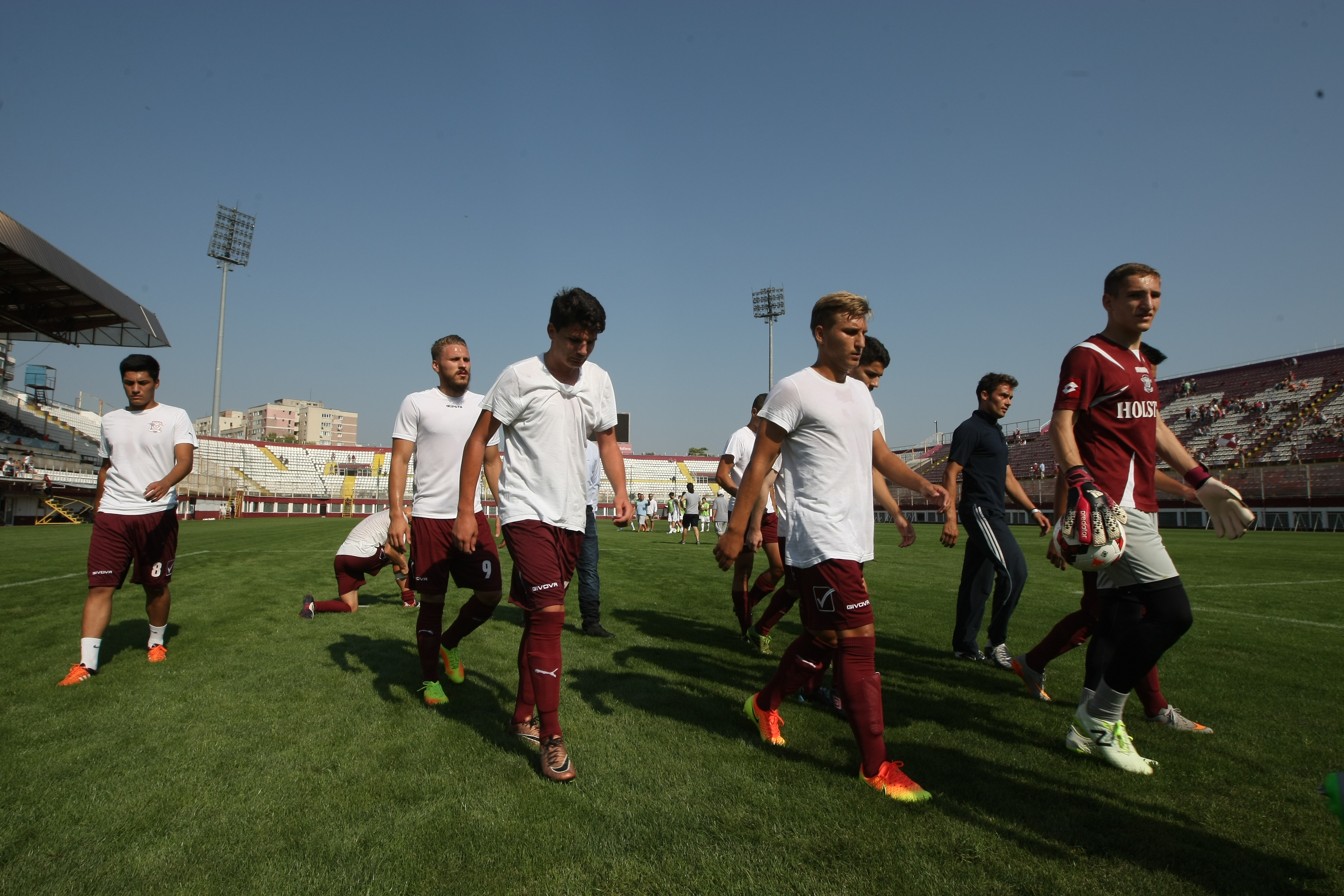 Meciul AFC Rapid - ASSC Rapid, din Liga V, întârziat cu un sfert de oră: s-a defectat imprimanta care tipărea biletele! Scor categoric: 5-0 | FOTO