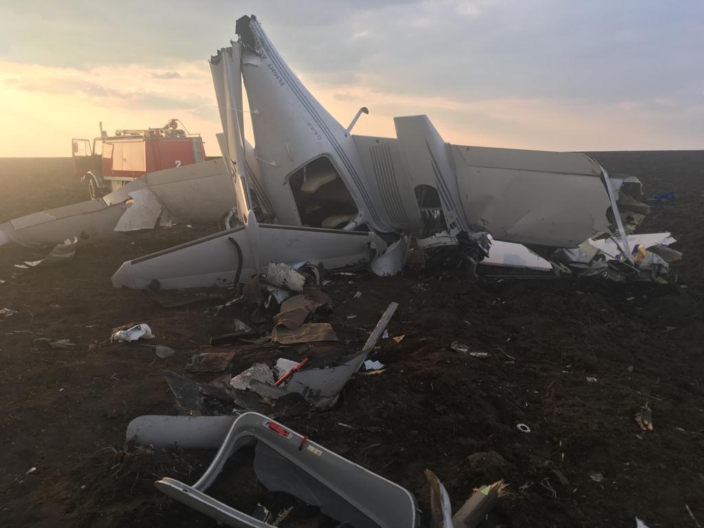 Un avion de instrucție s-a prăbușit la Tuzla! O persoană a murit și alta a fost rănită / VIDEO & FOTO