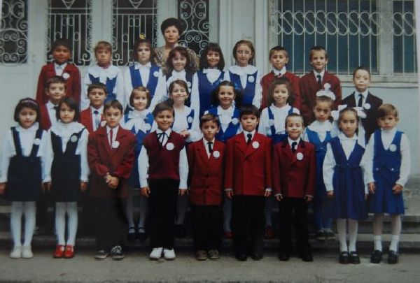 Simona Halep petrece Crăciunul la Constanța. Campioana s-a revăzut cu colegii din școala generală / GALERIE FOTO