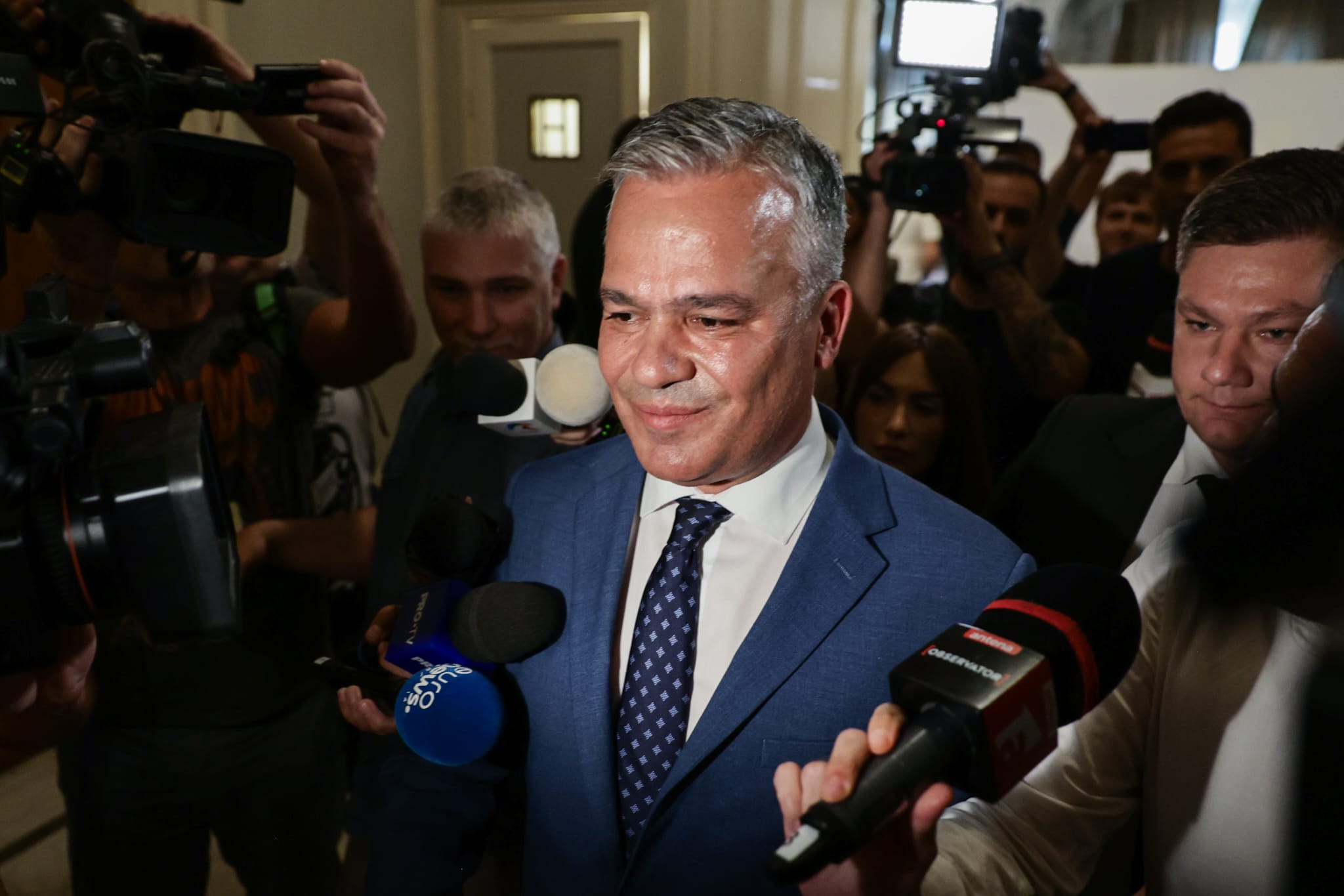 Conducerea PNL a respins cu un vot zdrobitor susținerea Guvernului Veștea și-i amenință cu excluderea pe partizani / „Nu îmi depun mandatul”