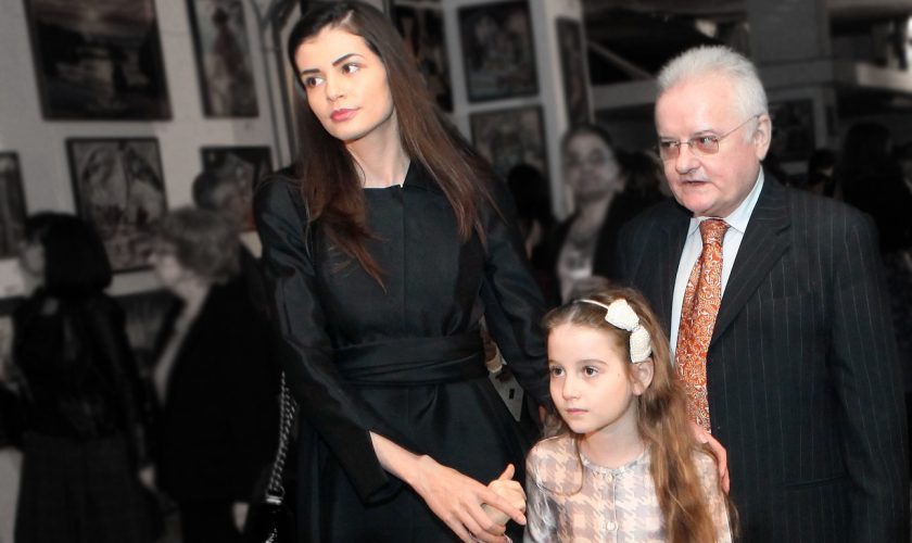 Decizia luată de Irina Columbeanu la mai bine de un an de când tatăl ei s-a mutat la azil. Irinel Columbeanu e tot mai singur: „Nu-l mai ajută nimeni”