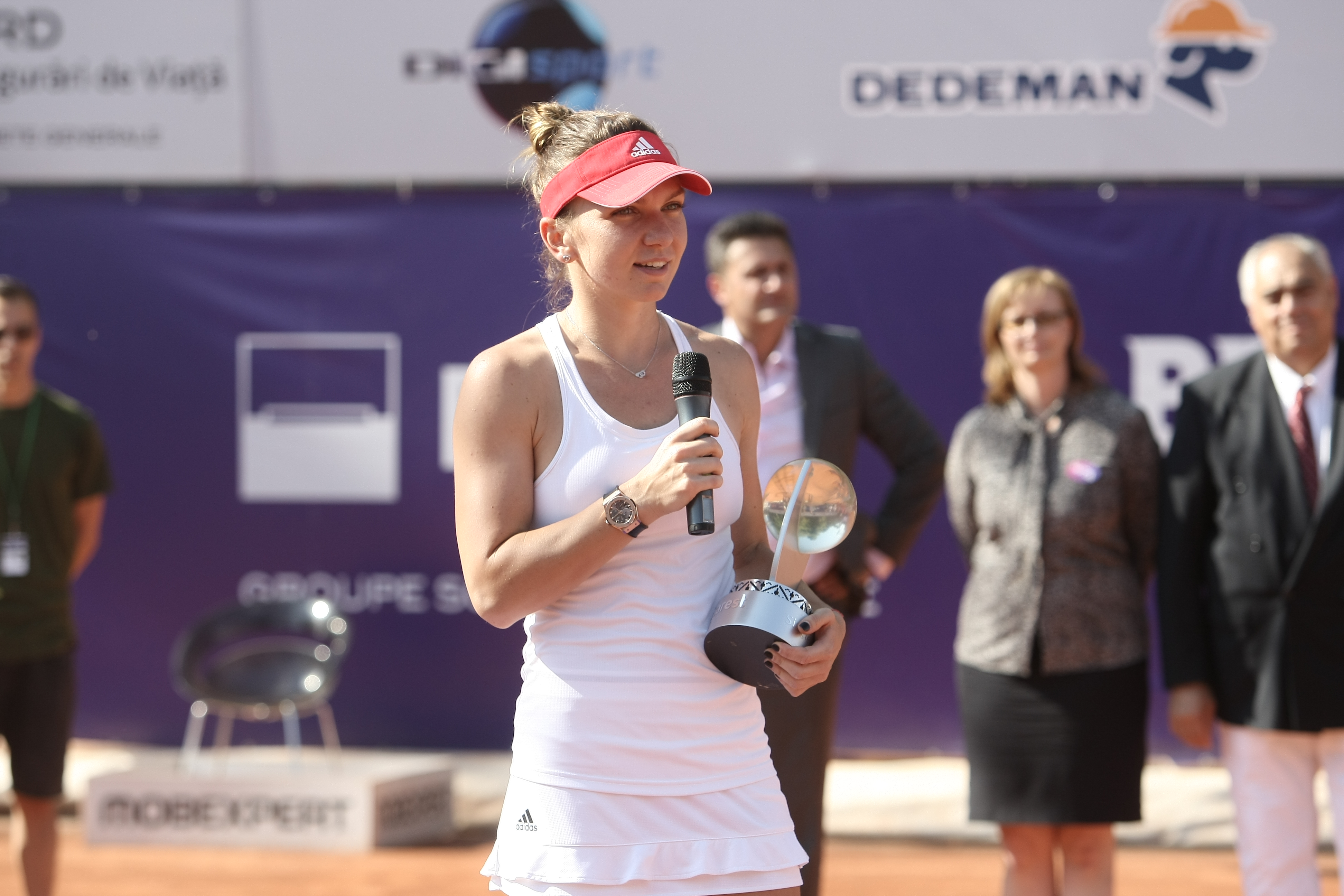 Simona Halep, după ce a câștigat BRD Bucharest Open: ”Am jucat cu drag”. Cum a fost primită după anunțul despre Rio | FOTO