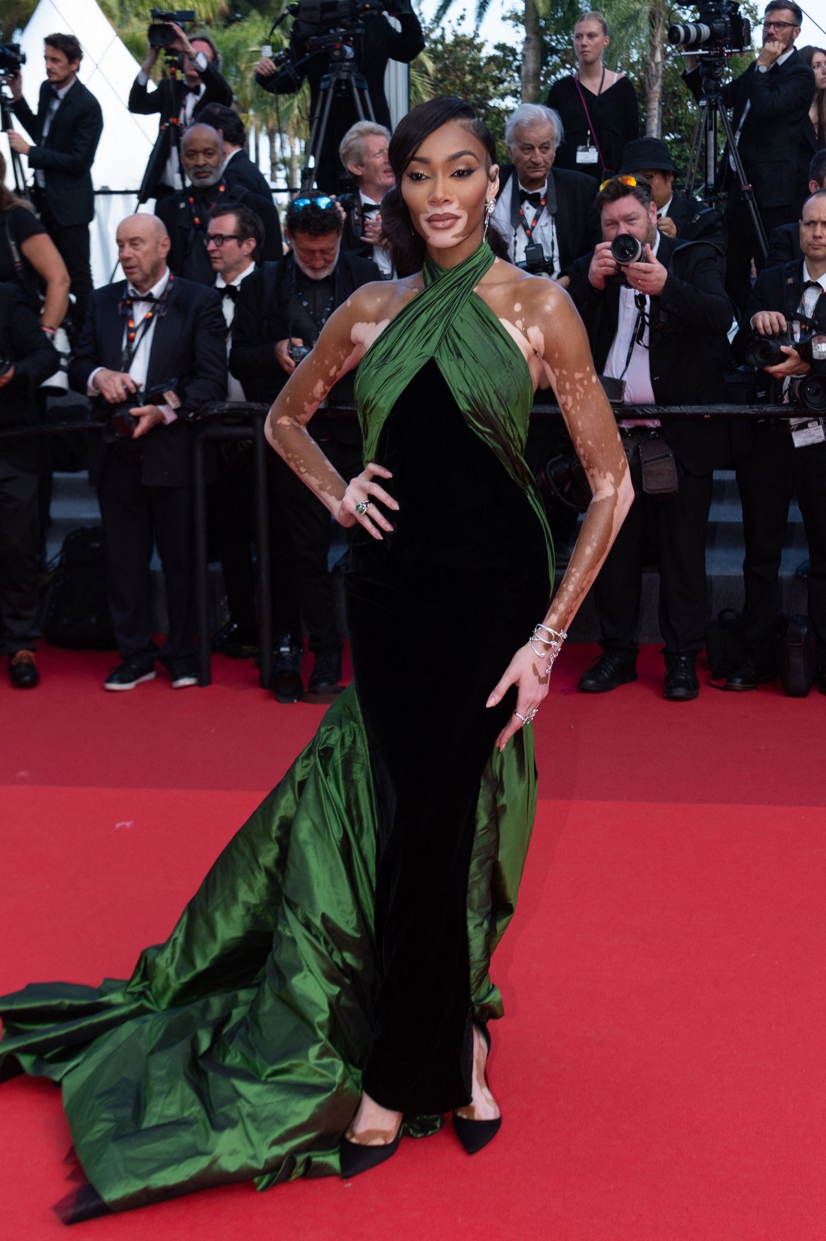 Fotomodelul care a făcut furori la Cannes 2023. Winnie Harlow a impresionat pe covorul roșu