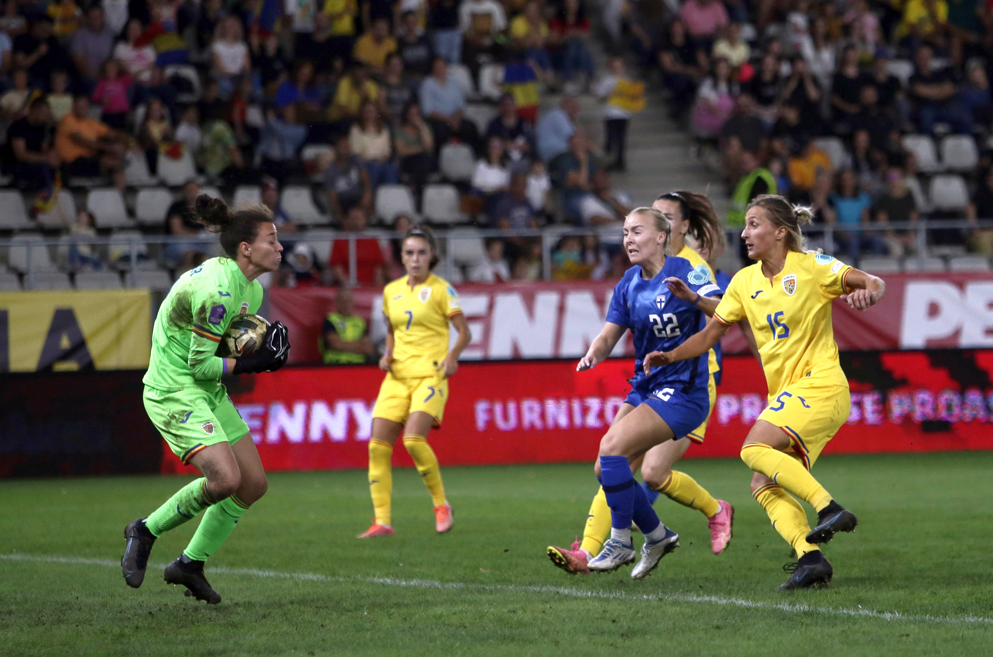 Naționala feminină a României a pierdut la limită în fața Finlandei. Singurul gol, marcat din penalty