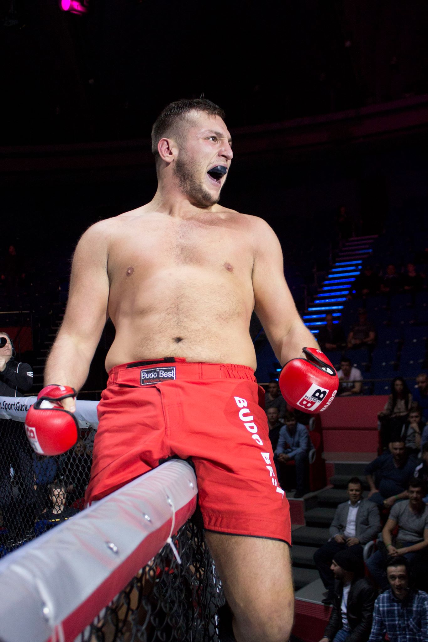 Divizia MMA, 23 mai. Nicolo Bonati, doctorul care luptă în cuşcă / GALERIE FOTO