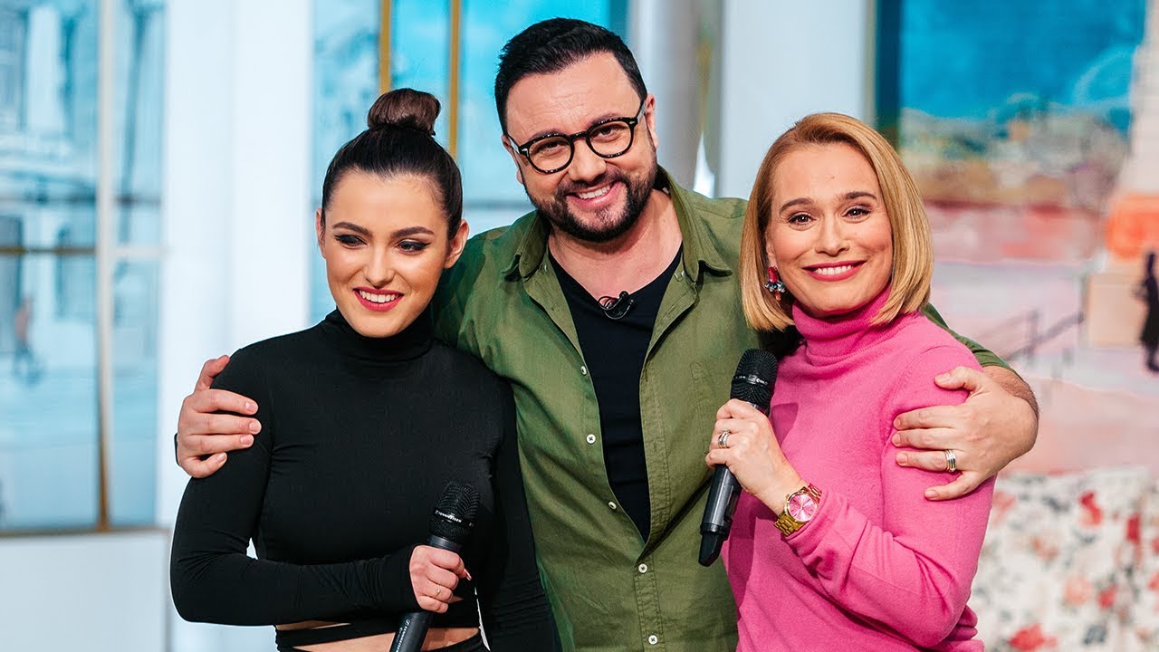 Ce salariu are Alexia Eram la revista mamei sale. Cu ce se ocupă fiica Andreei Esca: „Tot timpul sunt la birou”